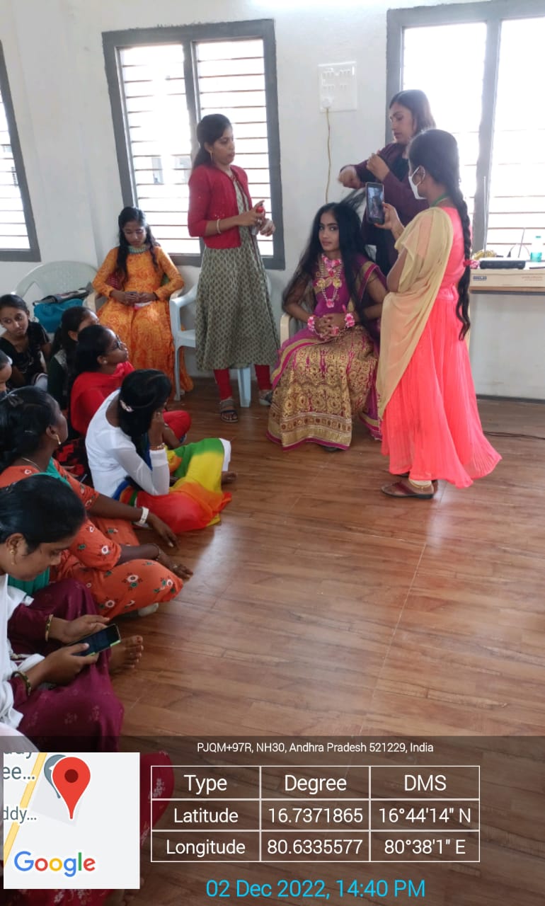 Today our Women Empowerment Cell conducted One Day Workshop on BEAUTY AND WELLNESS for girl students. Mrs. Ranju Geetha Sharma  attended as the Resource Person.  She explained the signifince of skin  care, make up, yoga and health. A demo was conduct