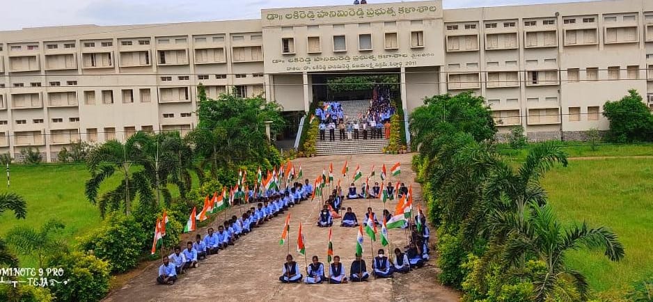 Dr. Lakireddy Hanimireddy  Govt. Degree College Mylavaram  Respected Sir,   The Youth Red Cross volunteers of the college distributed free national flags among the students to observe 'Har Ghar Tiranga' programme.  The volunteers formed 75 number to 