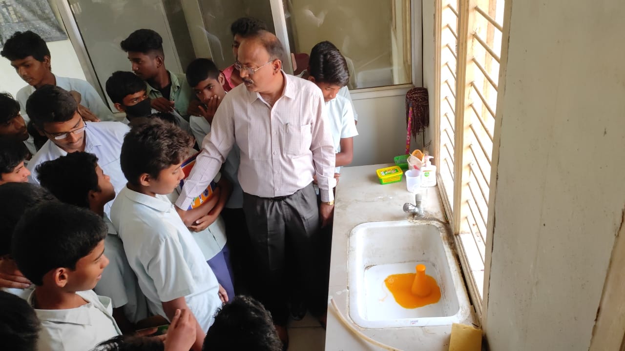 CONDUCTED  SCHOOL TO LAB  The Department of Chemistry of our college conducted 'School to Lab' programme,