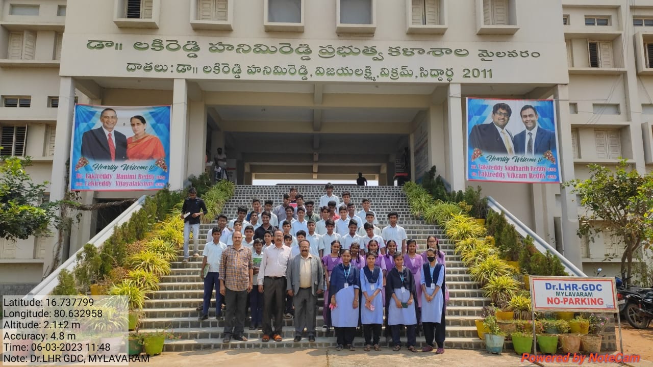 CONDUCTED  SCHOOL TO LAB  The Department of Chemistry of our college conducted 'School to Lab' programme,