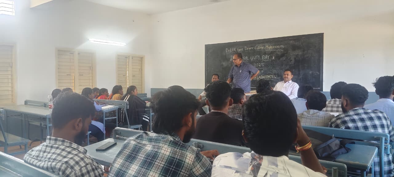 DEPT.S OF POLITICAL SCIENCE AND HISTORY EKTA DIVAS OBSERVED ON 31-10-2025