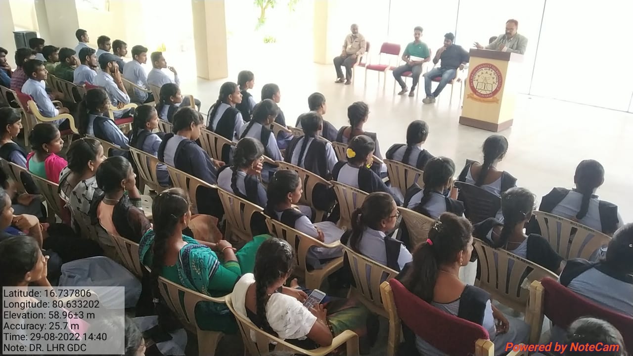Dr. Lakireddy Hanimireddy Govt. Degree College Mylavaram Respected Sir, INTERNSHIPS FOR 147 STUDENTS 147 students, who completed their IV Semester exams got Paid Internships in FLIPCART and E. COM XPRESS in liaison with Wellcare Facility India Li