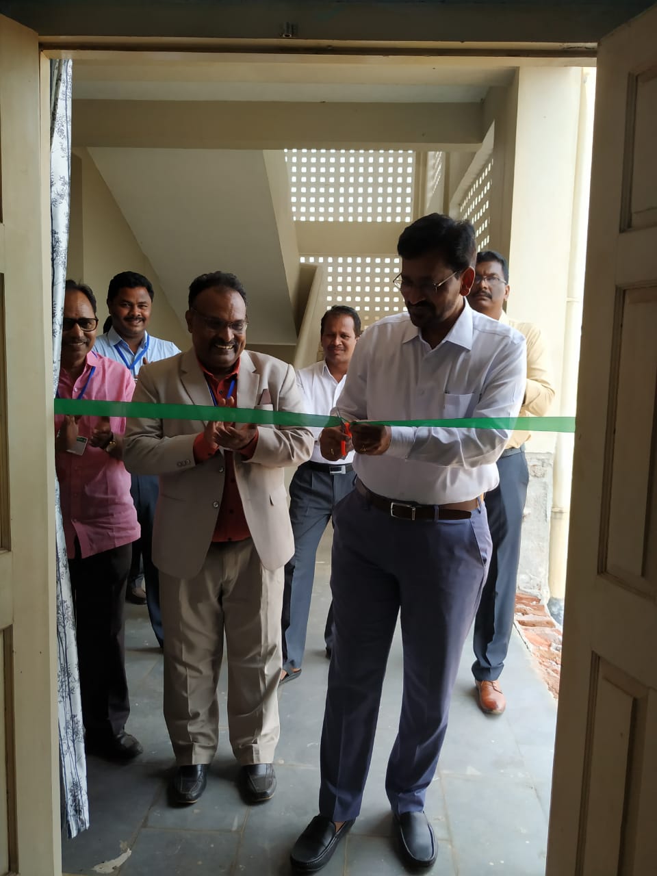 VISIT OF JOINT DIRECTOR Dr. DAVID KUMAR Dr. David Kumar Swamy, Joint Director of Collegiate Education visited Dr. LHR GDC on 26-03-2022. He inaugurated the Computer Lab, Digital Lab and Rural Innovation Center. Dr. Lakireddy Hanimireddy garu don